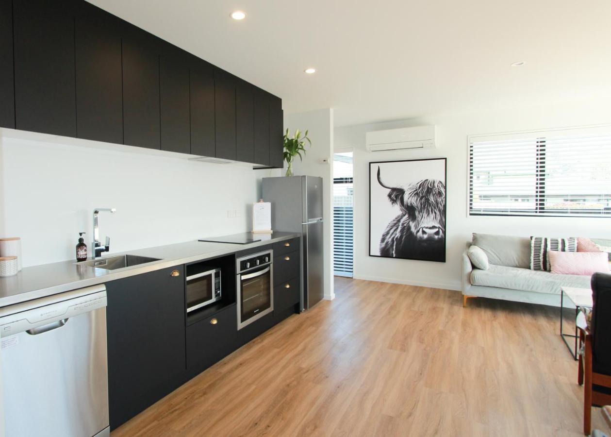 3 - Sunny Brand New House Villa Wanaka Exterior foto