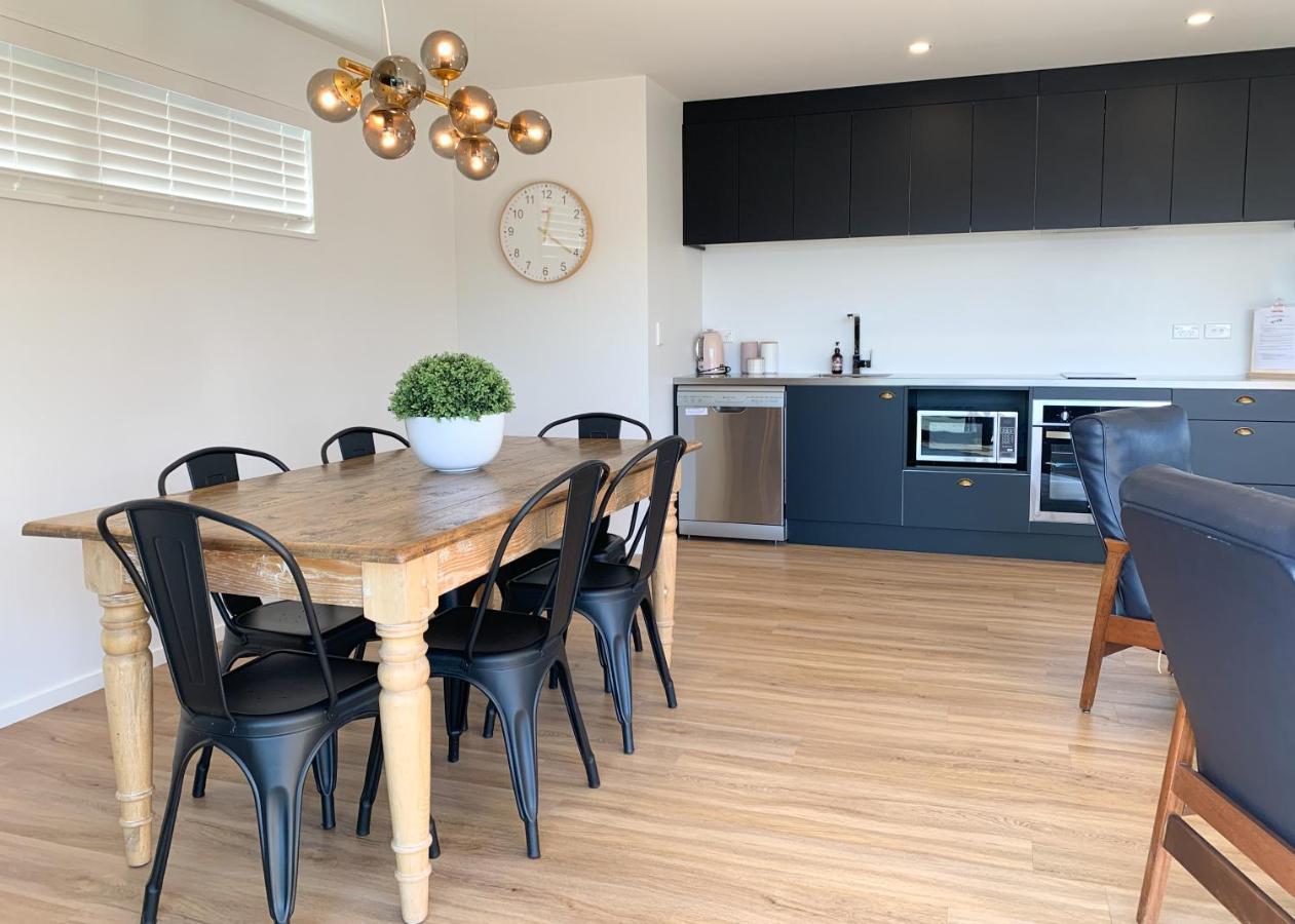 3 - Sunny Brand New House Villa Wanaka Exterior foto