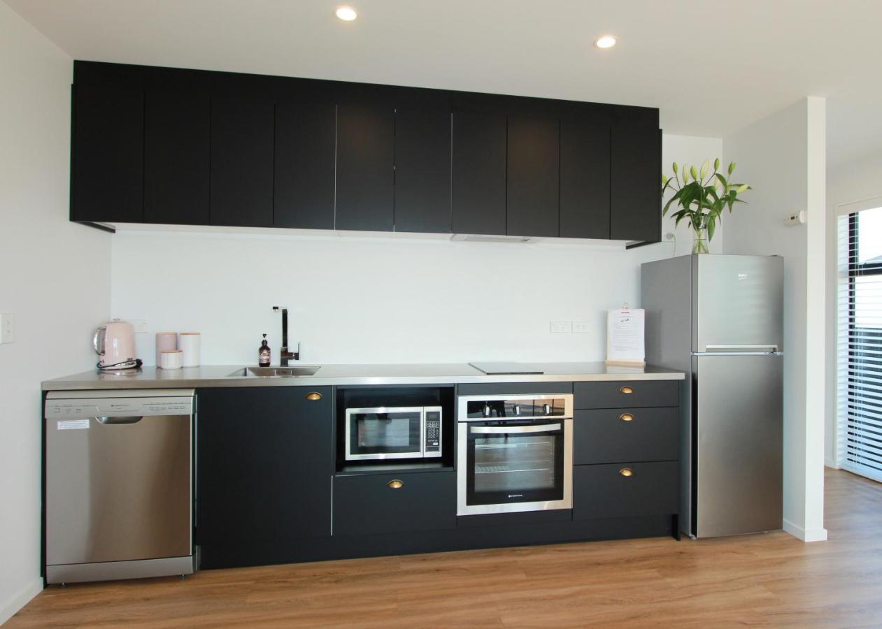 3 - Sunny Brand New House Villa Wanaka Exterior foto
