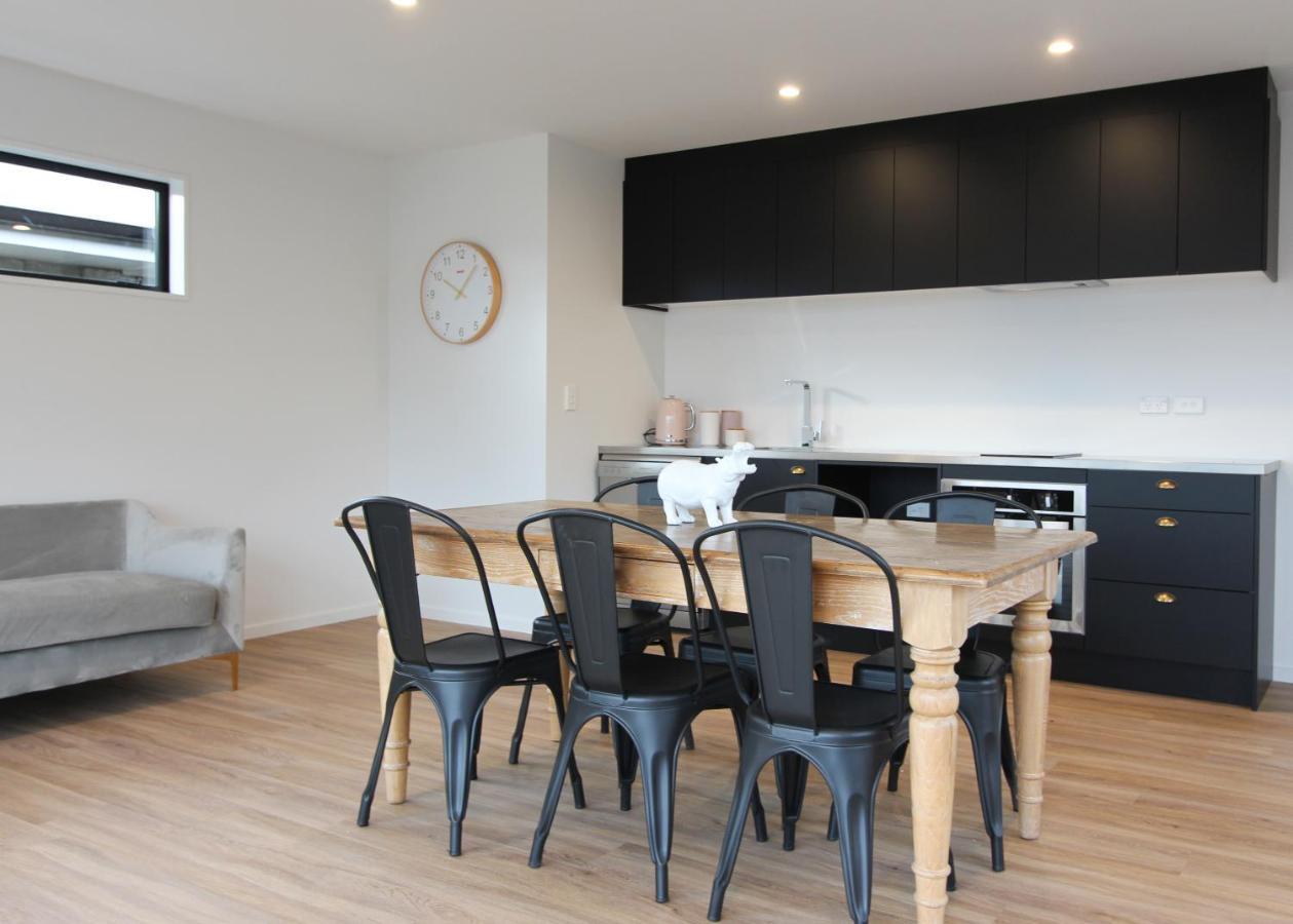 3 - Sunny Brand New House Villa Wanaka Exterior foto